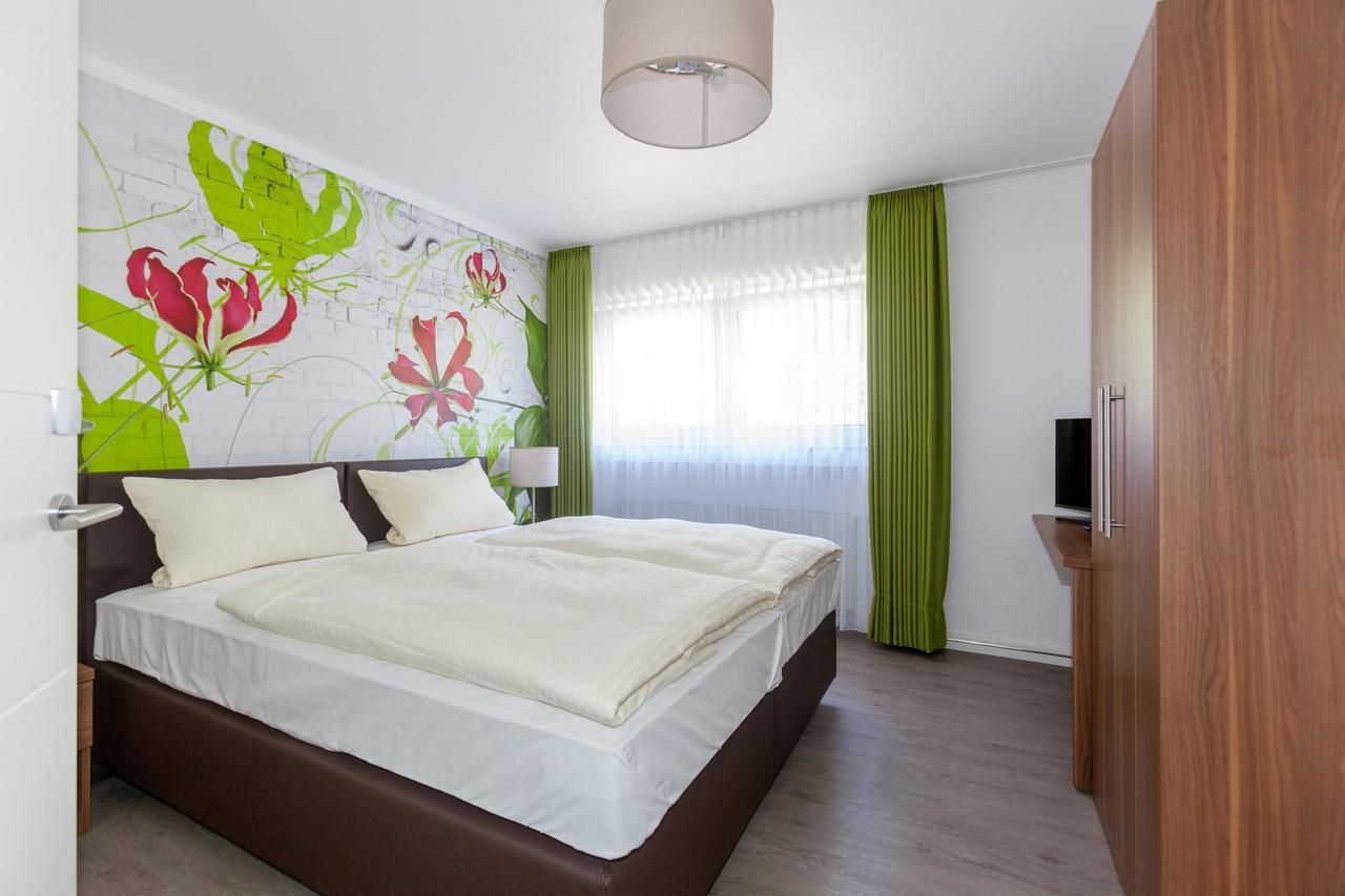 Waldgasthof Im Schwall Hotel Nastätten Esterno foto