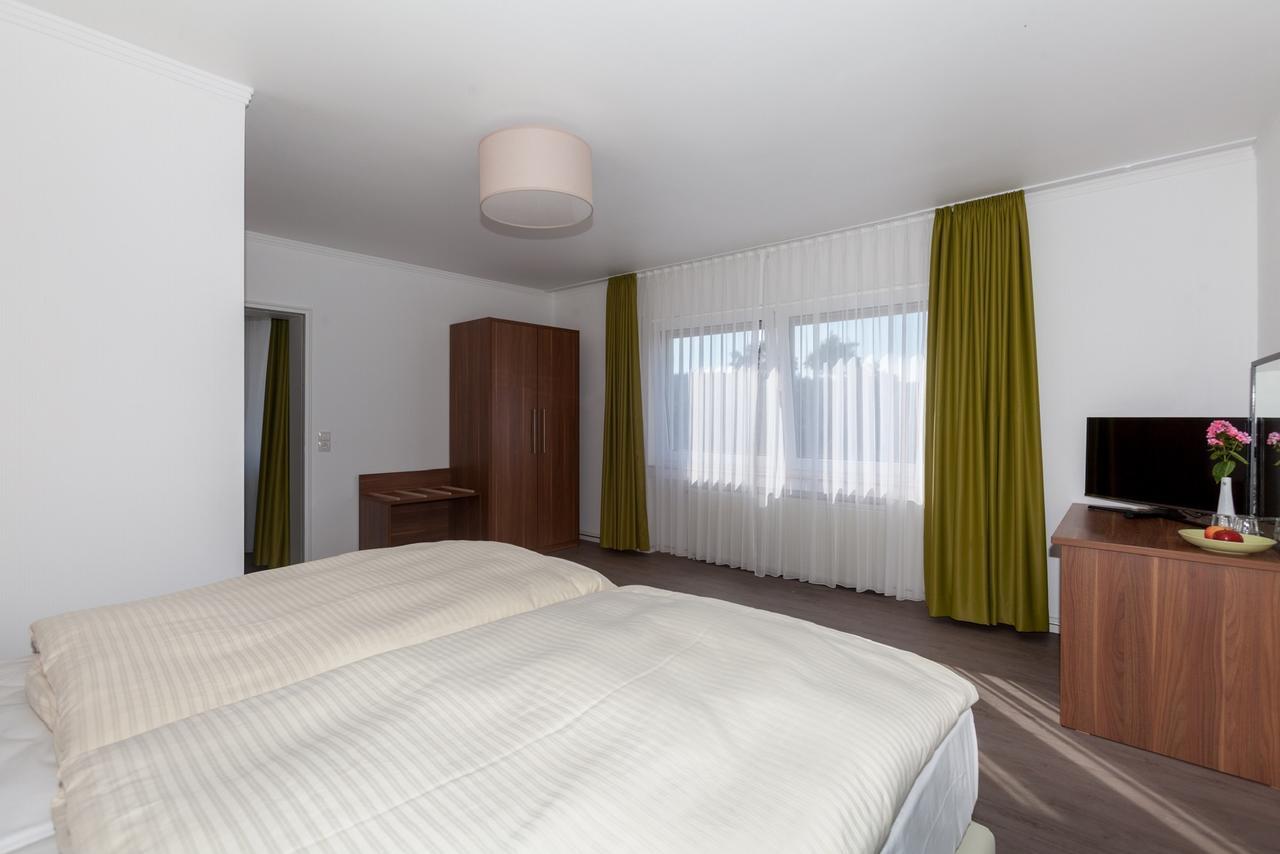 Waldgasthof Im Schwall Hotel Nastätten Esterno foto